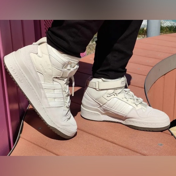 Ivy Park x Adidas Forum Mid - Picture 8 of 8